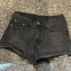High Waist Levi shorts